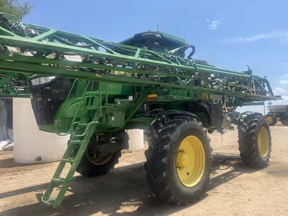 Image of John Deere 410R equipment image 2