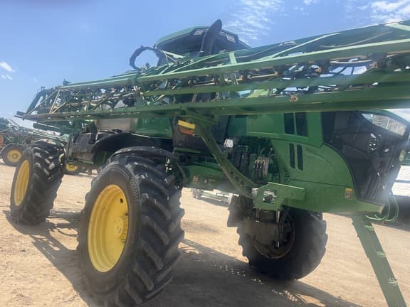 Image of John Deere 410R equipment image 4