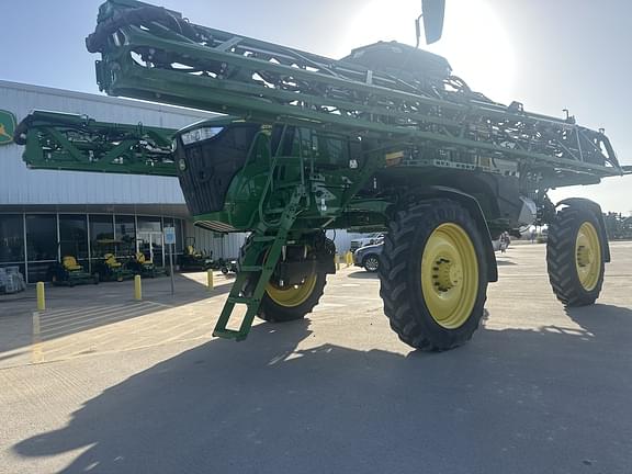 Image of John Deere 410R equipment image 3