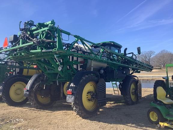 Image of John Deere 410R equipment image 1