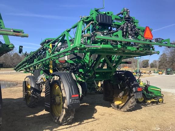 Image of John Deere 410R equipment image 3