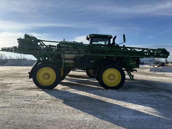 Image of John Deere 410R equipment image 3