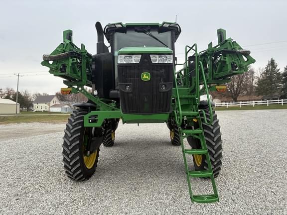 Image of John Deere 410R equipment image 1