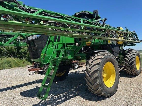 2023 John Deere 410R Equipment Image0