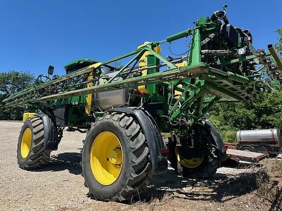 Image of John Deere 410R equipment image 4