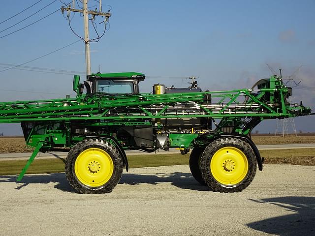 Image of John Deere 410R equipment image 1