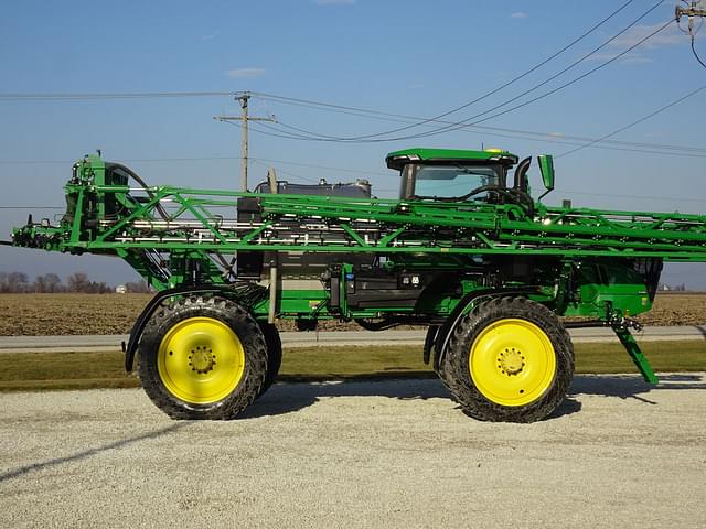 Image of John Deere 410R equipment image 4
