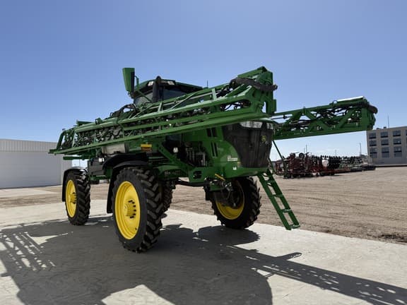 Image of John Deere 410R equipment image 4