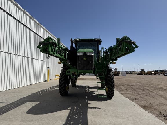Image of John Deere 410R equipment image 2
