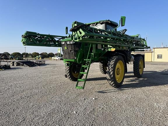 Image of John Deere 410R equipment image 3