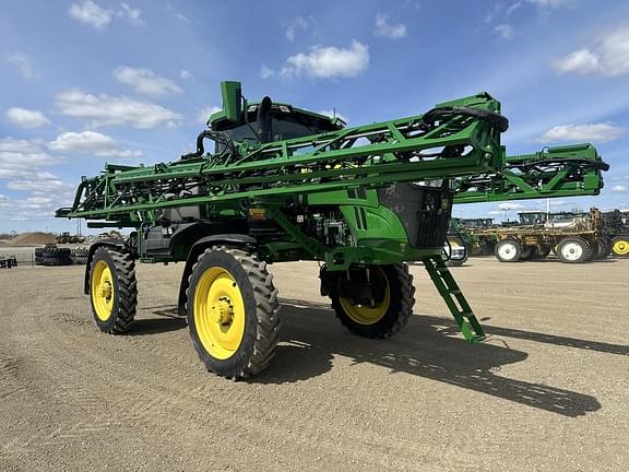 Image of John Deere 410R equipment image 1