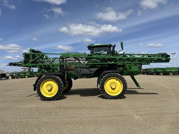 Image of John Deere 410R equipment image 2