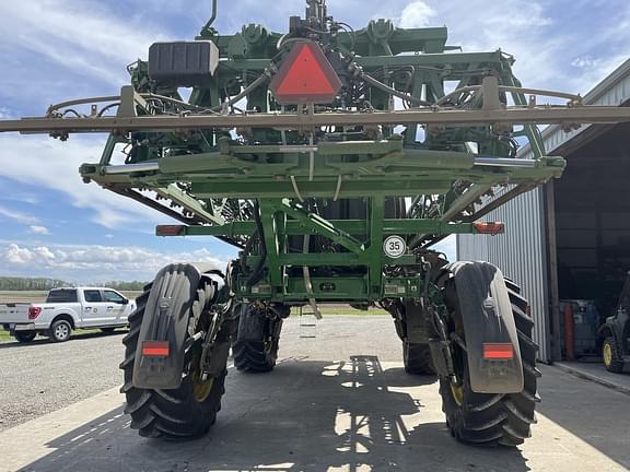 Image of John Deere 410R equipment image 4
