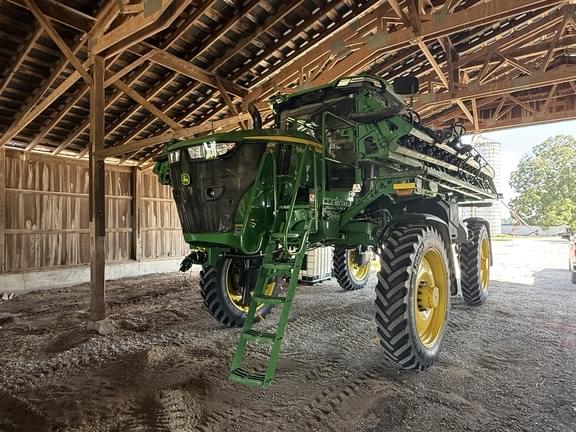 Image of John Deere 410R equipment image 3