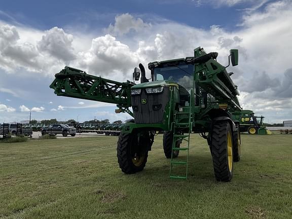 Image of John Deere 410R equipment image 1