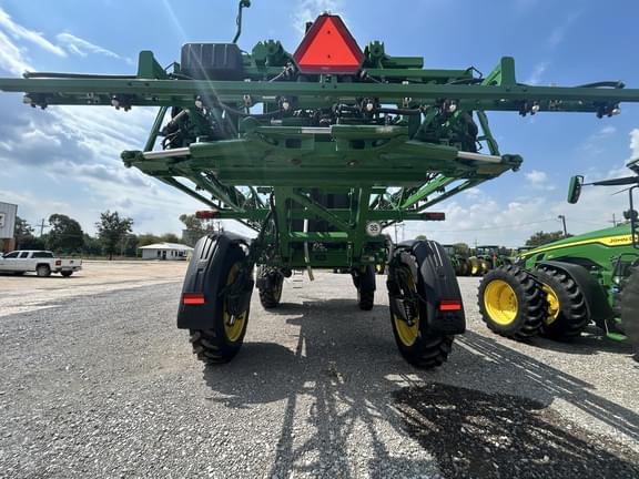 Image of John Deere 410R equipment image 3