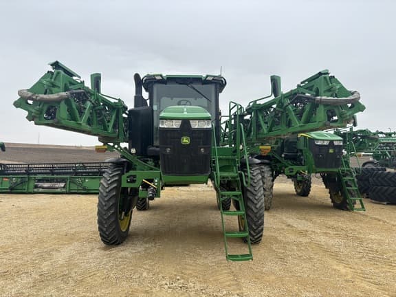 Image of John Deere 410R equipment image 4