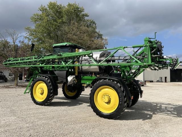 Image of John Deere 410R equipment image 2