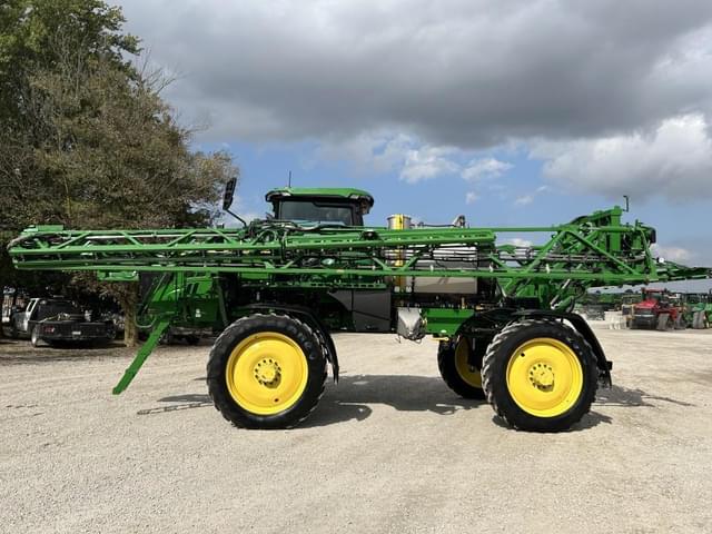 Image of John Deere 410R equipment image 1