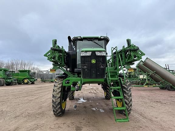 Image of John Deere 410R equipment image 1