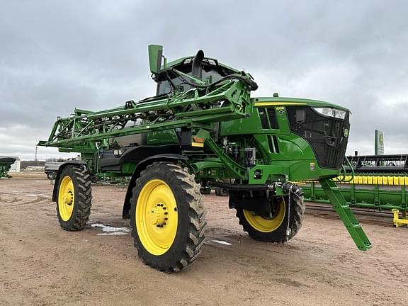 Image of John Deere 410R equipment image 2