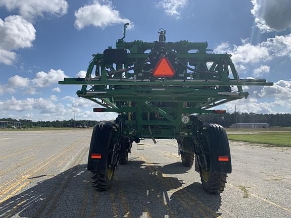 Image of John Deere 410R equipment image 4