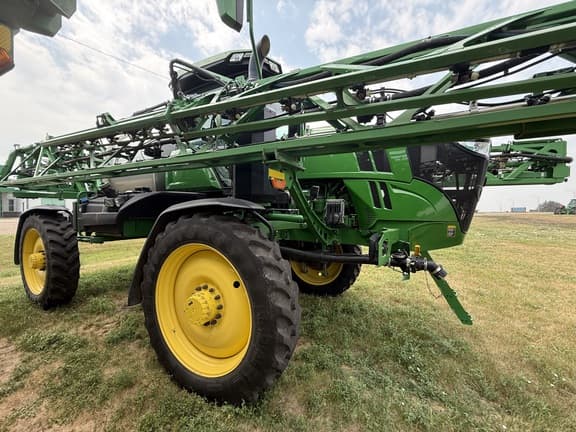Image of John Deere 410R equipment image 1
