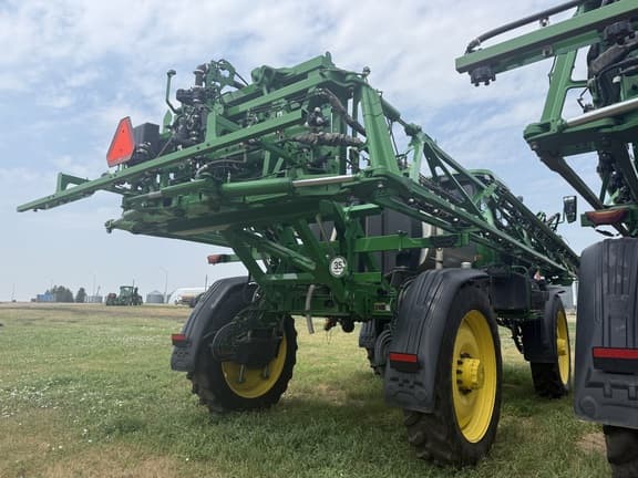 Image of John Deere 410R equipment image 2