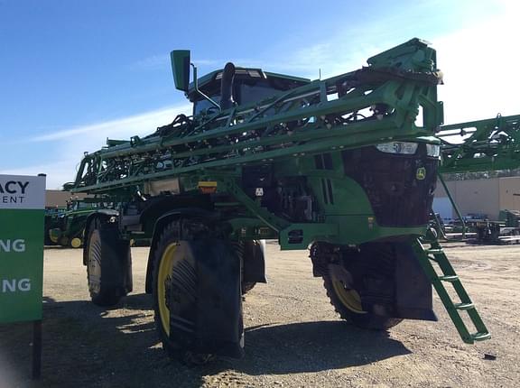 Image of John Deere 410R equipment image 2