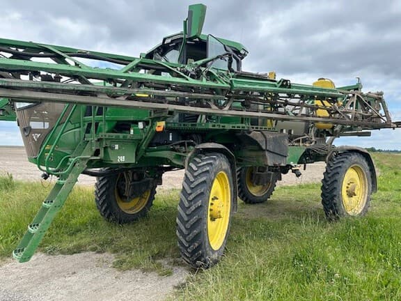 Image of John Deere 410R Primary image