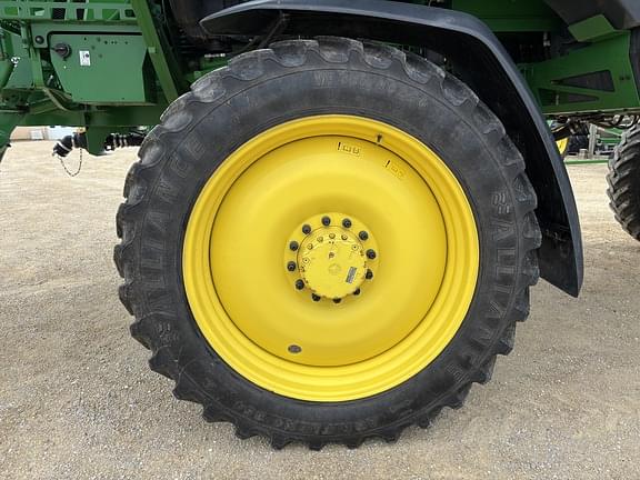 Image of John Deere 410R equipment image 2