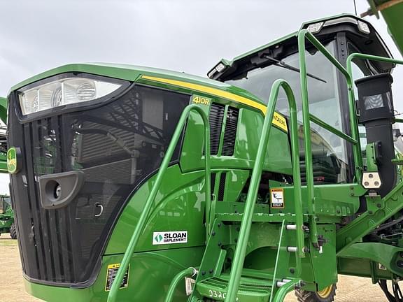 Image of John Deere 410R equipment image 1