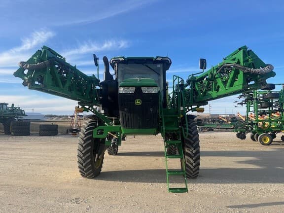 Image of John Deere 410R equipment image 1