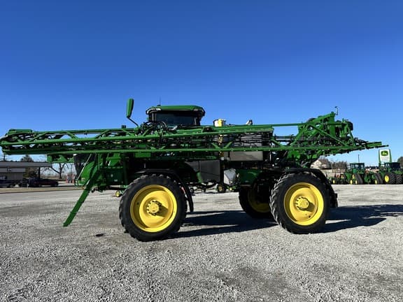 Image of John Deere 410R equipment image 2