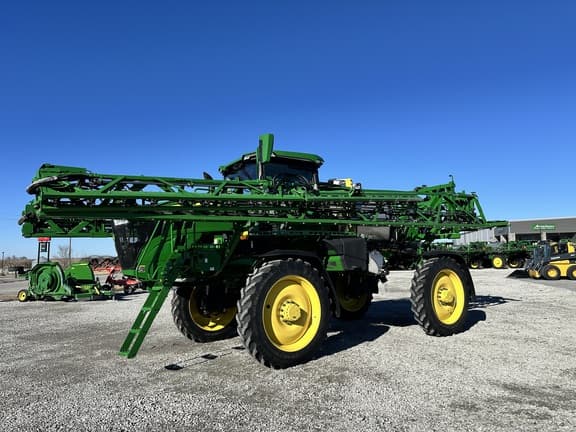 Image of John Deere 410R equipment image 1