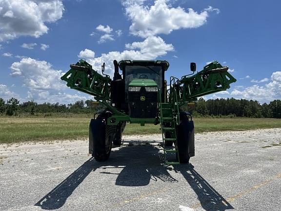 Image of John Deere 410R equipment image 1