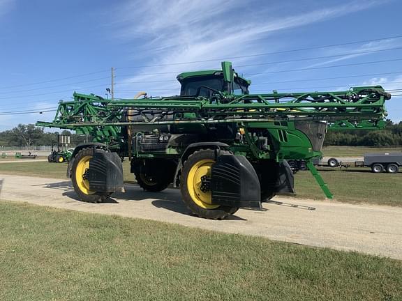 Image of John Deere 410R equipment image 1