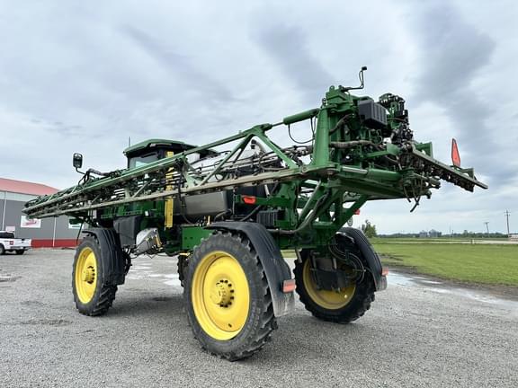 Image of John Deere 410R equipment image 4