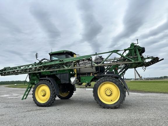 Image of John Deere 410R equipment image 3