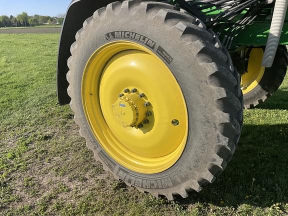 Image of John Deere 410R equipment image 3
