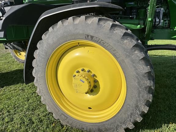 Image of John Deere 410R equipment image 2