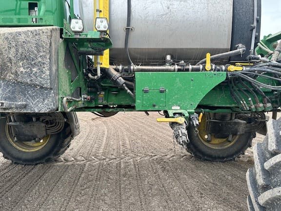 Image of John Deere 410R equipment image 2