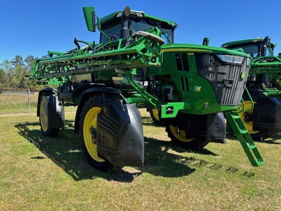 2023 John Deere 410R Equipment Image0