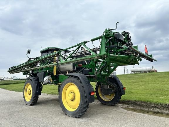 Image of John Deere 410R equipment image 3