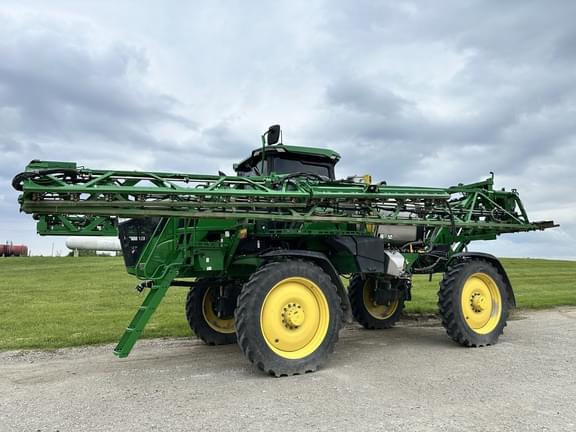 Image of John Deere 410R equipment image 1