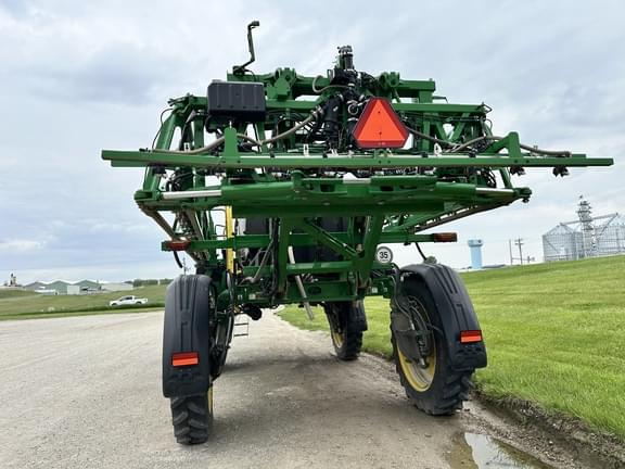 Image of John Deere 410R equipment image 4