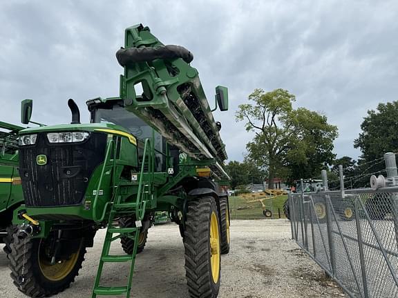 Image of John Deere 410R equipment image 2