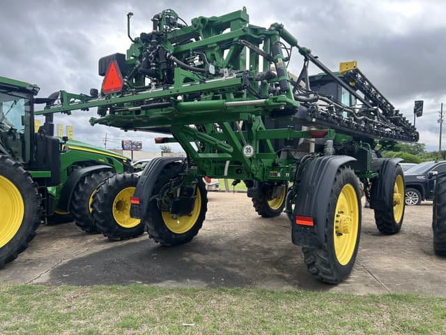 Image of John Deere 410R equipment image 2