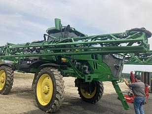 Main image John Deere 410R 3