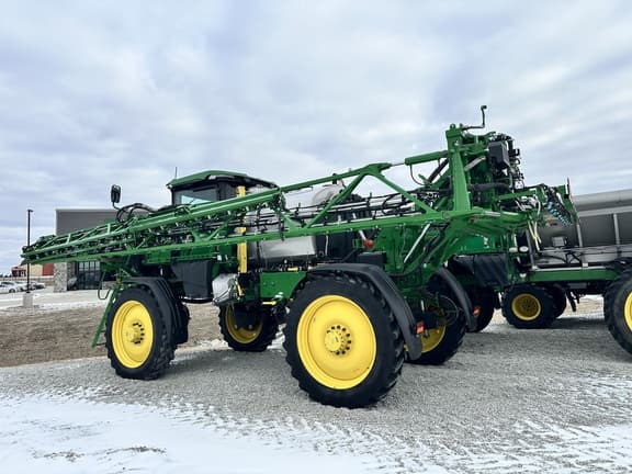 Image of John Deere 410R equipment image 3